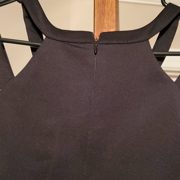 Dress - Picture 3 of 4